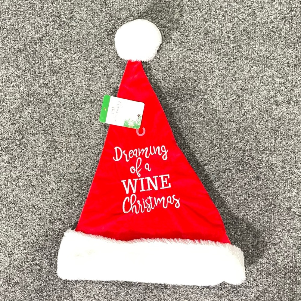 NWT Signature Select Dreaming of a Wine Christmas Santa Hat